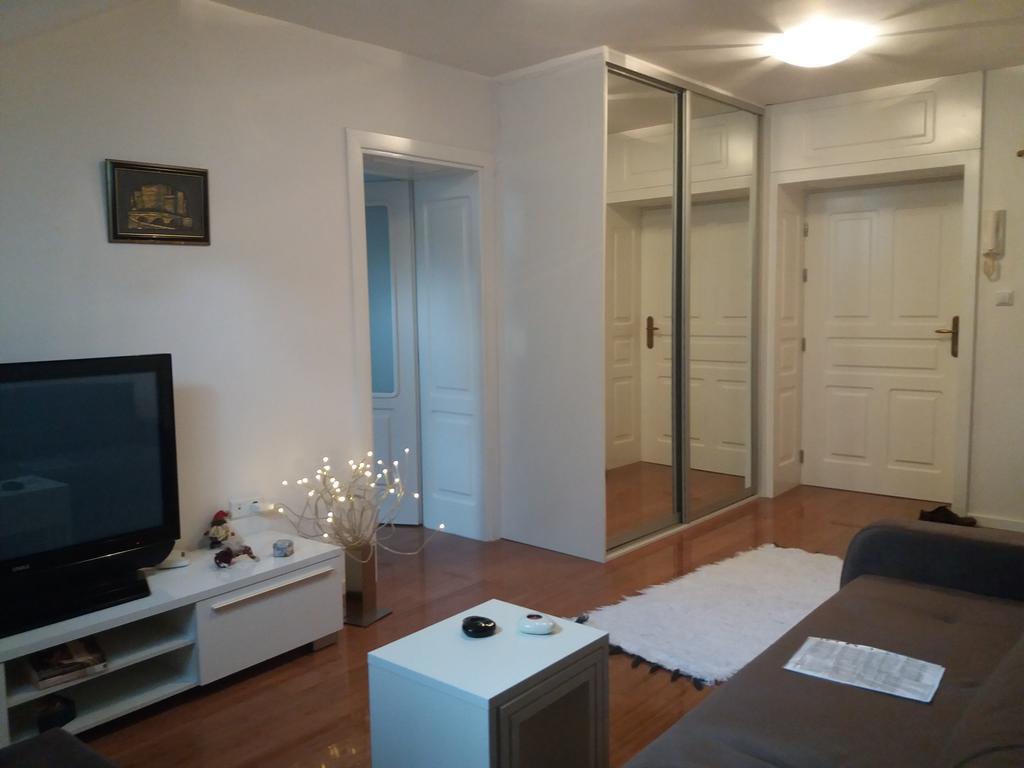 Main Street Apartment Sarajevo Exterior photo