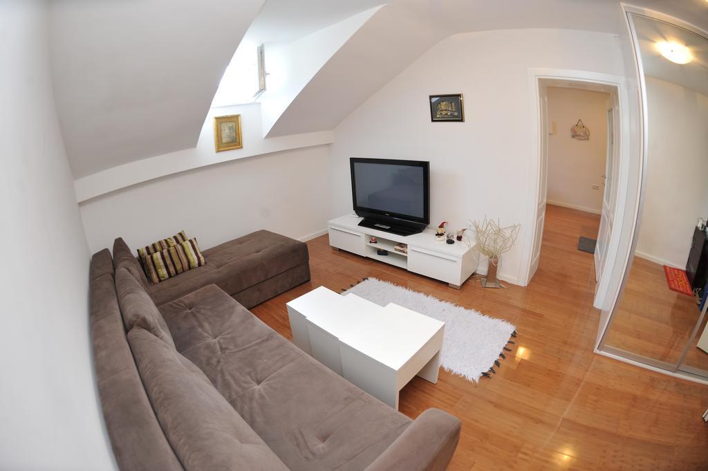 Main Street Apartment Sarajevo Exterior photo